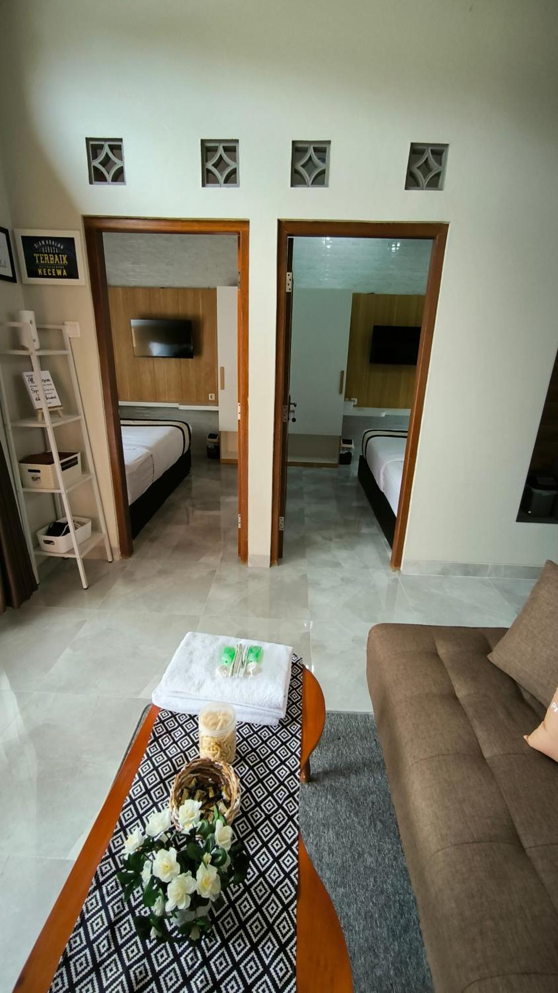 Premier Homestay Syariah Kalasan Ngoại thất bức ảnh
