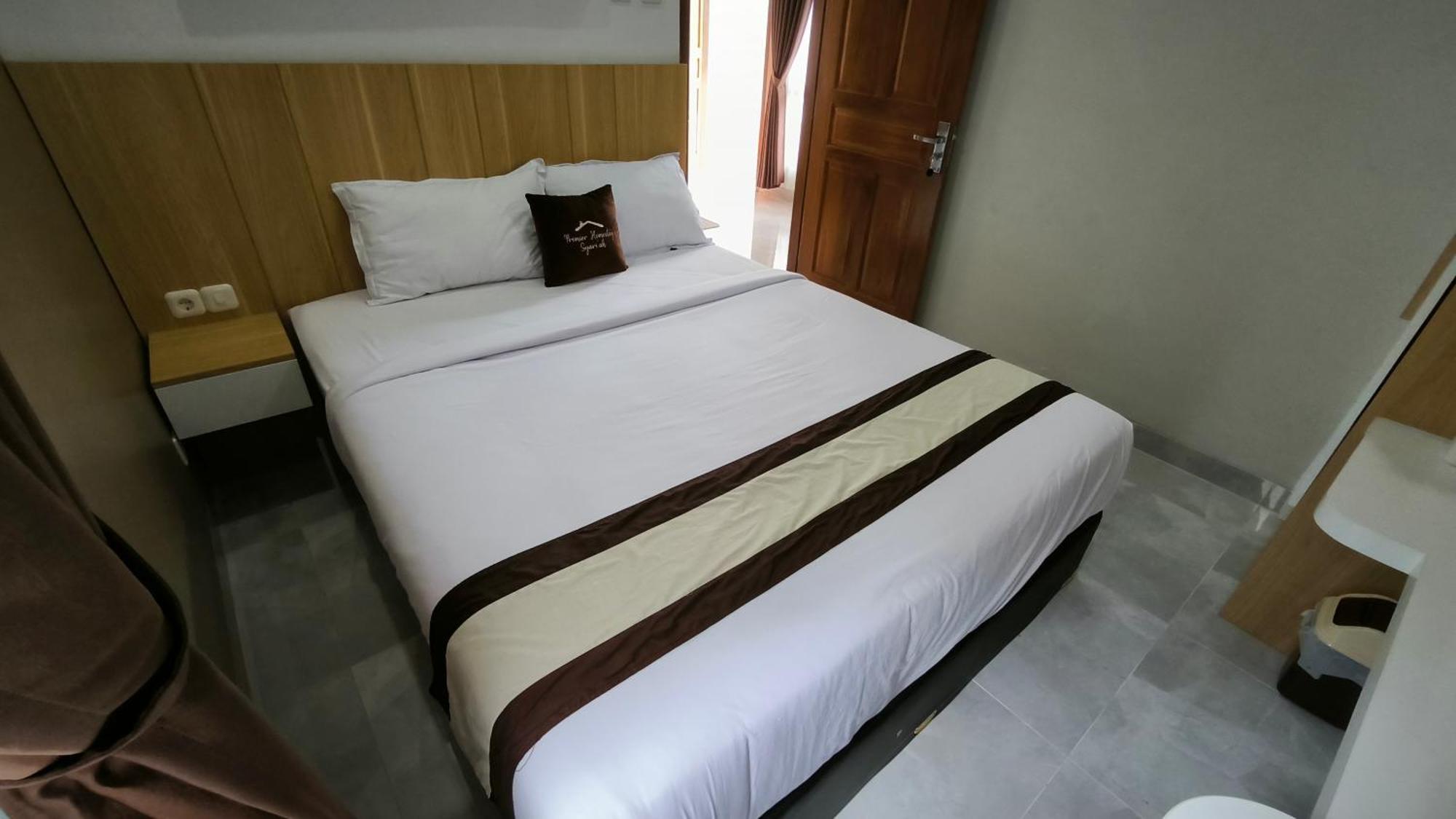 Premier Homestay Syariah Kalasan Ngoại thất bức ảnh